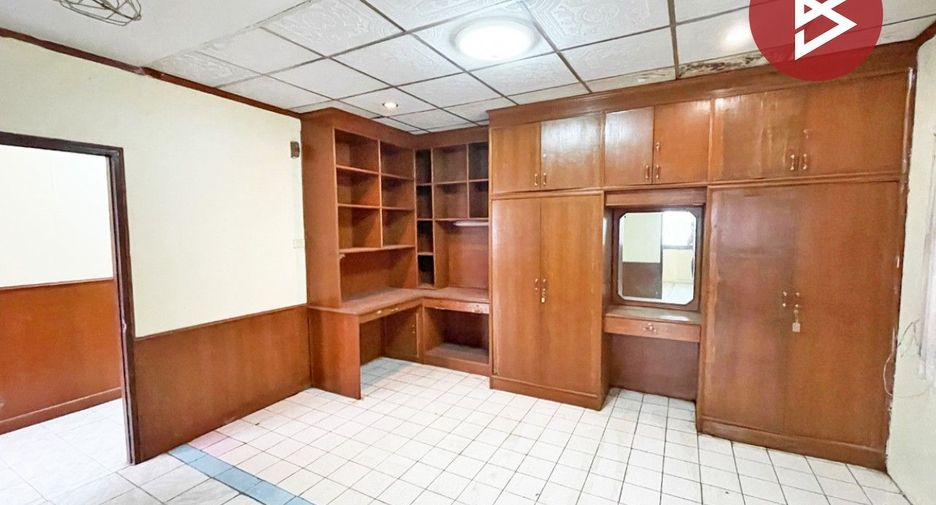 À vendre 9 chambres local commercial à Mueang Khon Kaen, Khon Kaen