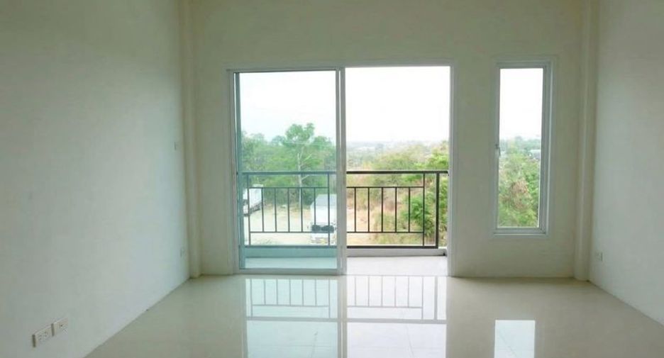 À vendre 4 chambres local commercial à Si Racha, Chonburi