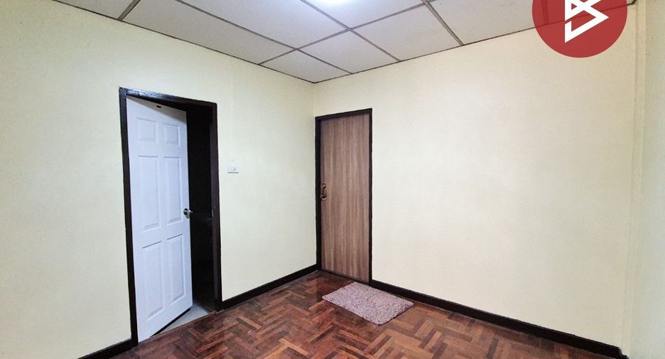 À vendre 2 chambres maison de ville à Mueang Nonthaburi, Nonthaburi