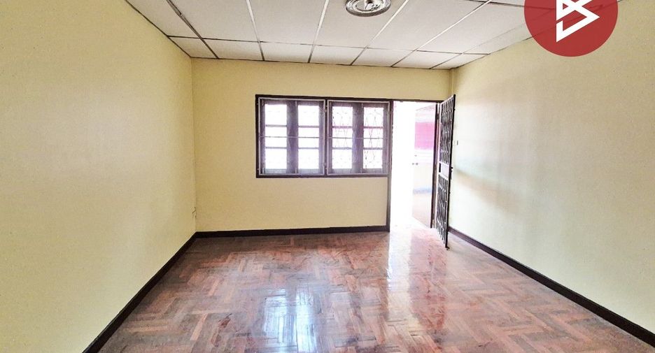 À vendre 2 chambres maison de ville à Mueang Nonthaburi, Nonthaburi