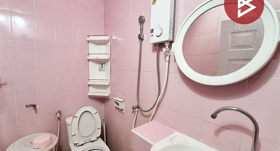 À vendre 2 chambres maison de ville à Mueang Nonthaburi, Nonthaburi