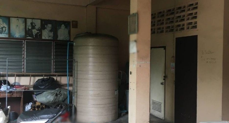 For sale hotel in Phra Pradaeng, Samut Prakan