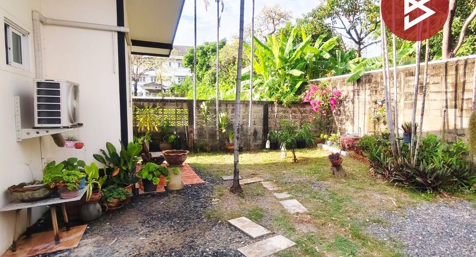出售 4 卧室 独立屋 在 Chatuchak, 曼谷
