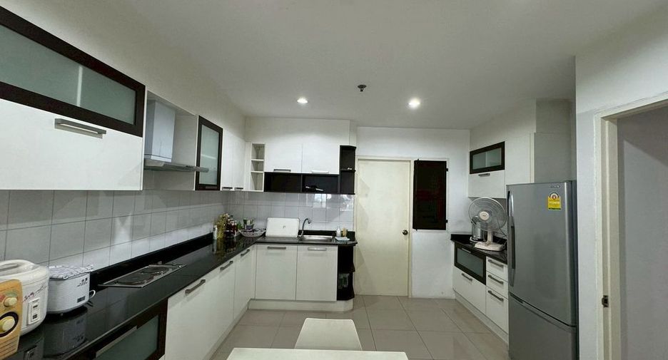 Condo en alquiler de 3 habitaciones en Mueang Nonthaburi, Nonthaburi