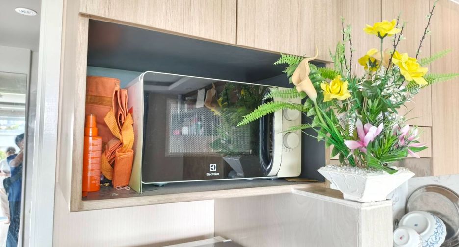 For sale 1 bed condo in East Pattaya, Pattaya
