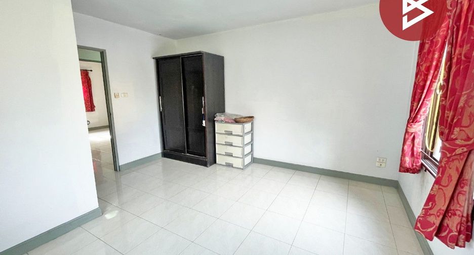 Продажа 3 спальни дом в Mueang Chon Buri, Чонбури