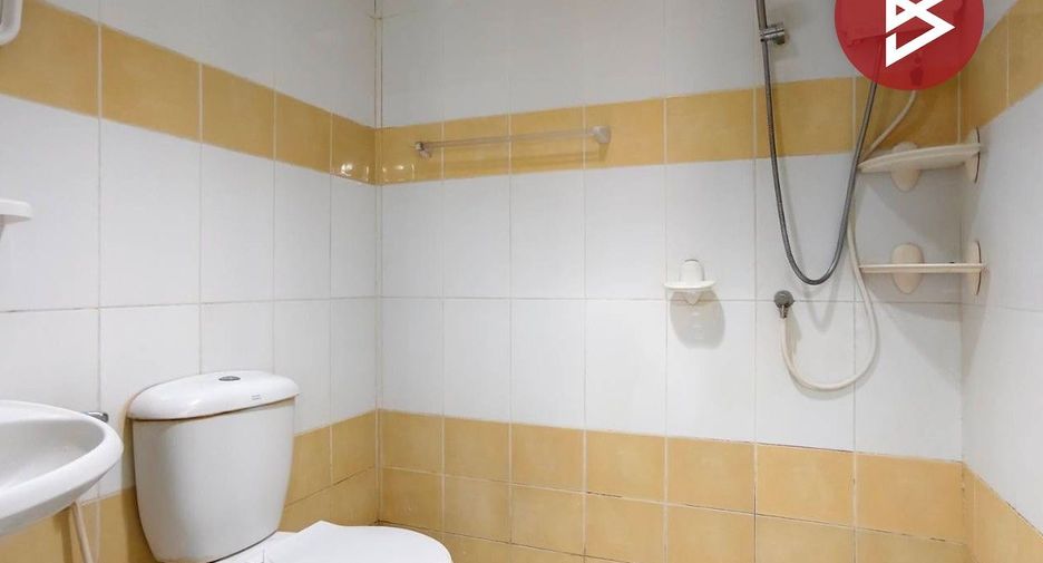 For sale 2 bedrooms townhouse in Krathum Baen, Samut Sakhon
