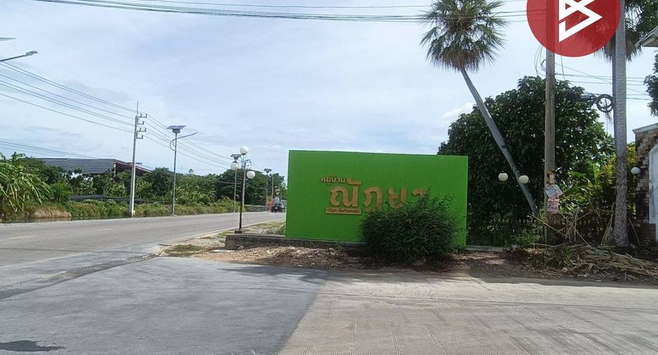 For sale 2 bedrooms townhouse in Krathum Baen, Samut Sakhon