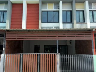 For sale 3 bedrooms townhouse in Phan Thong, Chonburi