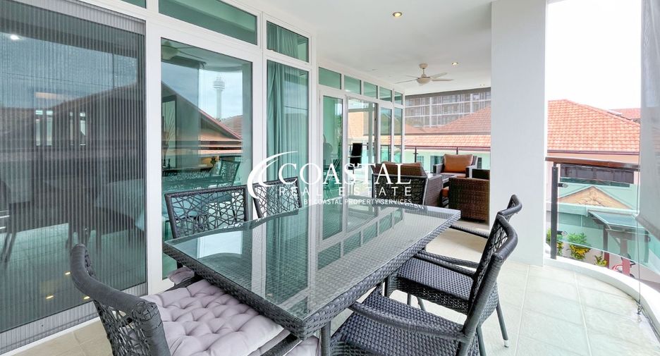 For sale 2 bedrooms condo in Pratumnak, Pattaya