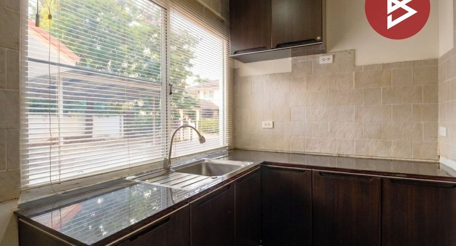 Haus zur Miete und zum Kauf mit 5 Zimmer in Mueang Khon Kaen, Khon Kaen