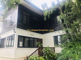 Haus zur Miete mit 5 Zimmer in Mueang Chiang Mai, Chiang Mai
