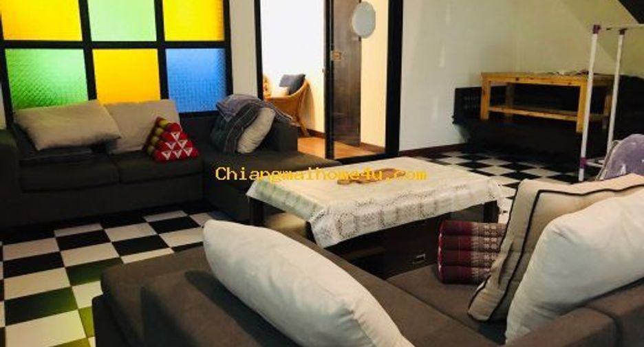 For rent 5 bedrooms house in Mueang Chiang Mai, Chiang Mai