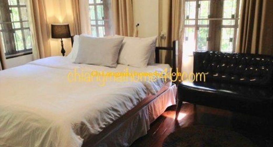 For rent 5 bedrooms house in Mueang Chiang Mai, Chiang Mai