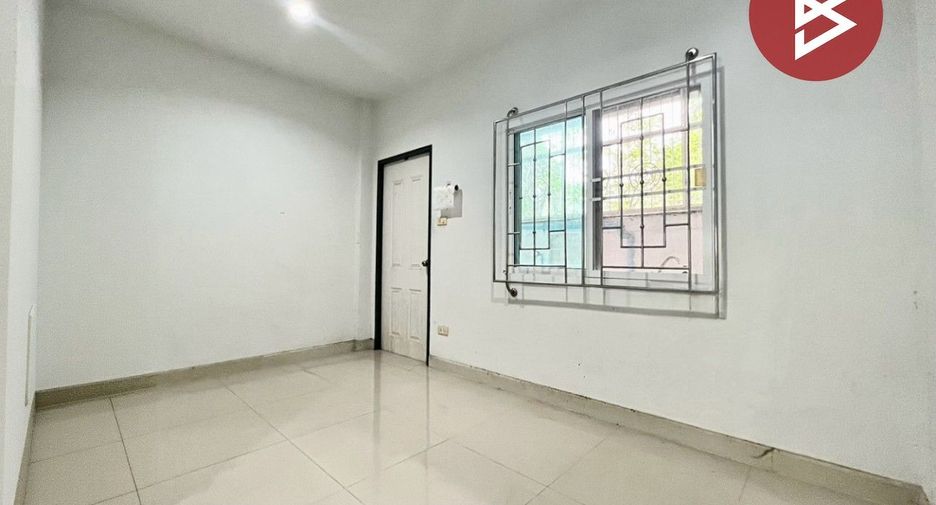 Casa adosada en venta de 2 habitaciones en Mueang Chon Buri, Chonburi
