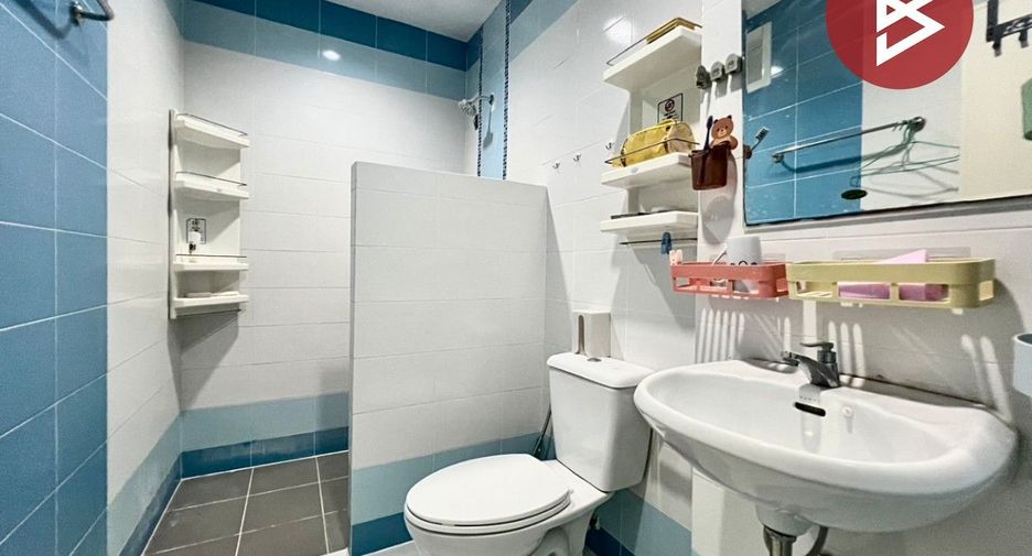 Casa adosada en venta de 2 habitaciones en Mueang Chon Buri, Chonburi
