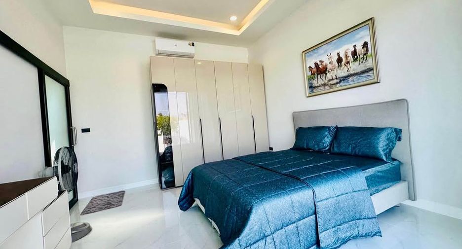 Villa en alquiler de 4 habitaciones en East Pattaya, Pattaya
