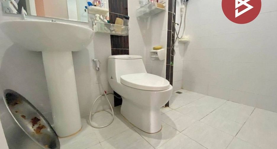 For sale 4 bedrooms house in Phan Thong, Chonburi