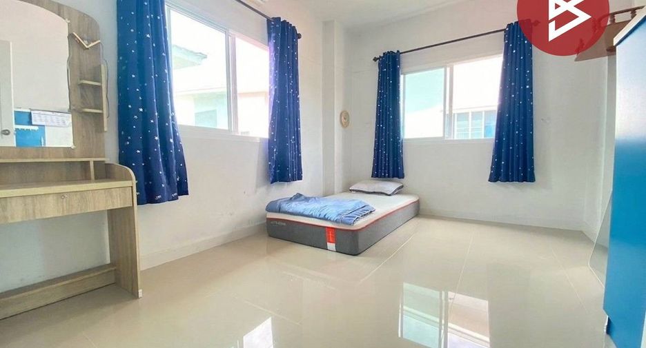 For sale 4 bedrooms house in Phan Thong, Chonburi