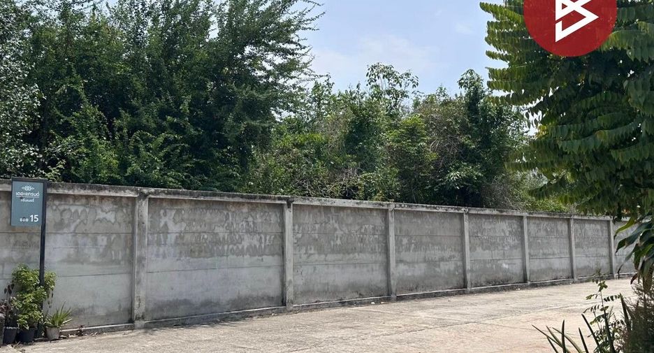 For sale 4 bedrooms house in Phan Thong, Chonburi