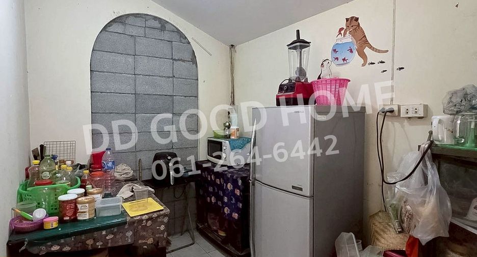 For sale 3 bedrooms house in Phra Samut Chedi, Samut Prakan