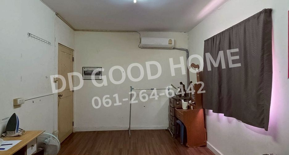 For sale 3 bedrooms house in Phra Samut Chedi, Samut Prakan