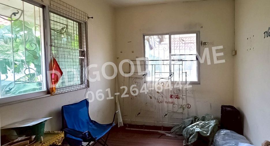 For sale 3 bedrooms house in Phra Samut Chedi, Samut Prakan