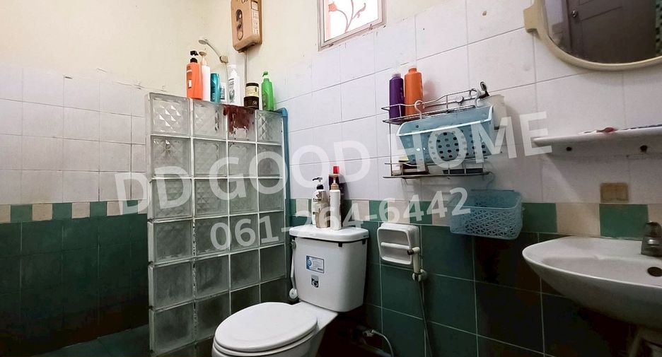 For sale 3 bedrooms house in Phra Samut Chedi, Samut Prakan