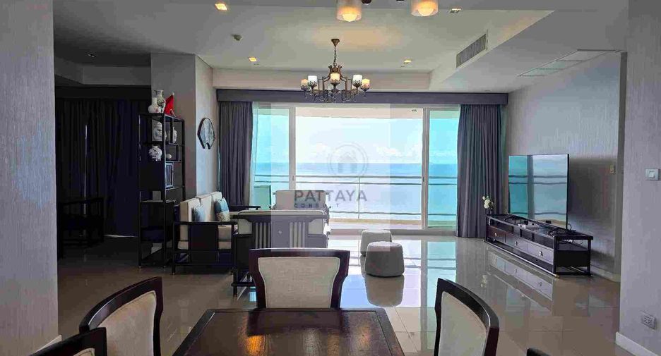 For sale 3 bedrooms condo in Jomtien, Pattaya