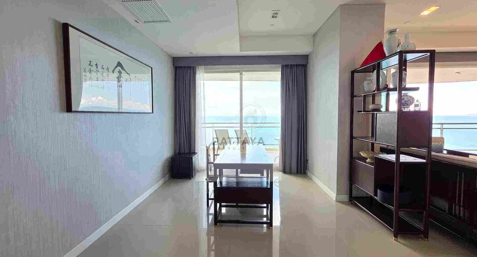 For sale 3 bedrooms condo in Jomtien, Pattaya