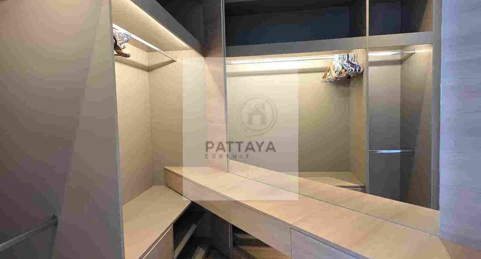 For sale 3 bedrooms condo in Jomtien, Pattaya
