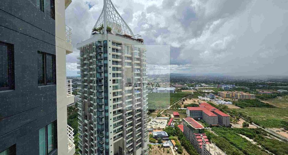 For sale 3 bedrooms condo in Jomtien, Pattaya