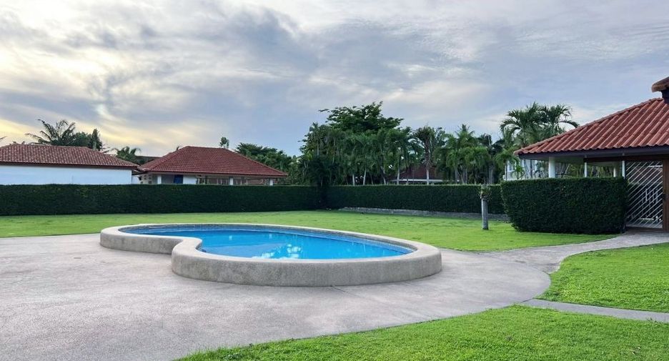 Haus zur Miete und zum Kauf mit 6 Zimmer in East Pattaya, Pattaya