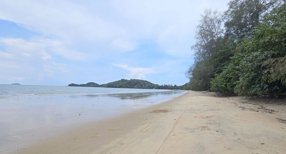À vendre terrain à Mueang Rayong, Rayong