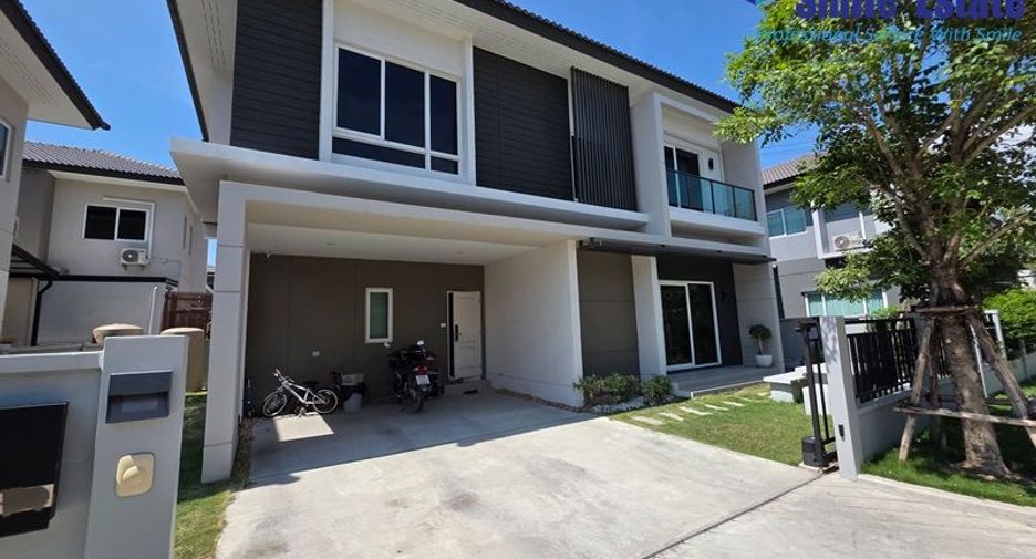 Haus zur Miete mit 4 Zimmer in Bang Phli, Samut Prakan