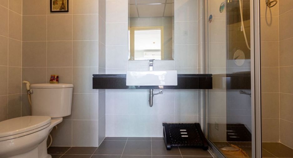 For rent and for sale 2 bedrooms condo in South Pattaya, Pattaya