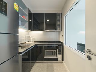 Condo en venta de 2 habitaciones en Khlong Toei, Bangkok