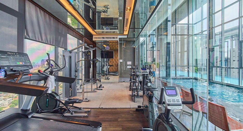 For sale 2 bedrooms condo in Khlong Toei, Bangkok