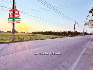 Terreno en venta en Sai Noi, Nonthaburi