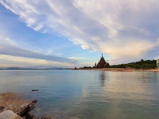 For rent and for sale 3 bedrooms condo in Bang Lamung, Chonburi