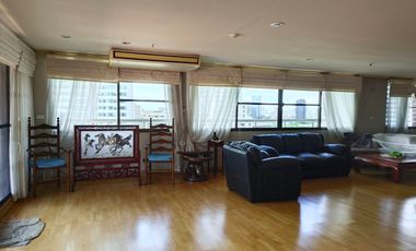Wohnung zur Miete und zum Kauf mit 5 Zimmer in Khlong Toei, Bangkok