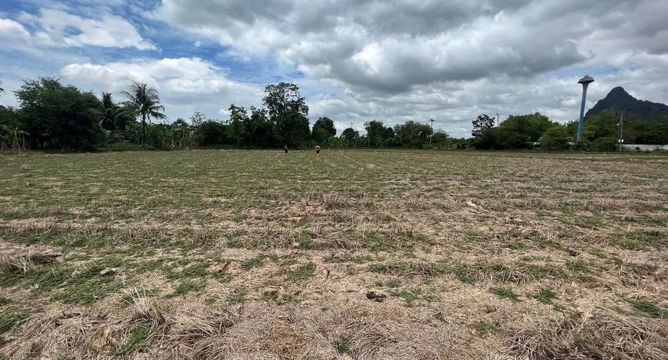 For sale land in Khao Yoi, Phetchaburi