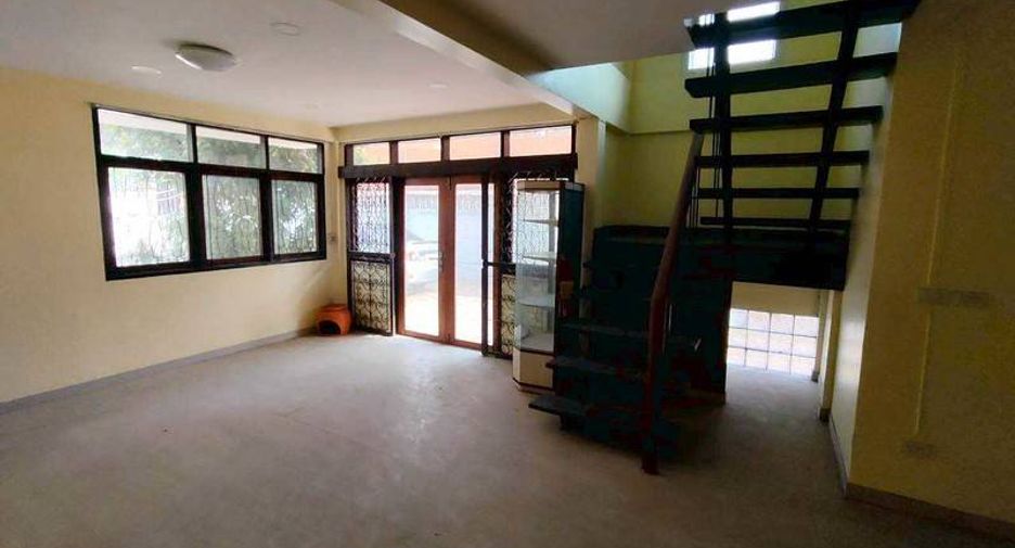 Haus zum Kauf mit 5 Zimmer in Bangkok Noi, Bangkok