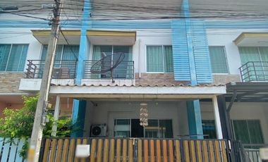 For sale 3 bedrooms townhouse in Mueang Samut Sakhon, Samut Sakhon