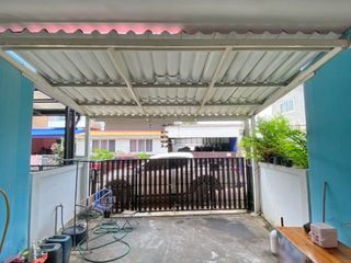 À vendre 3 chambres maison de ville à Mueang Samut Sakhon, Samut Sakhon