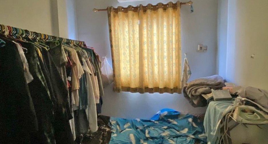 For sale 3 bedrooms townhouse in Mueang Samut Sakhon, Samut Sakhon