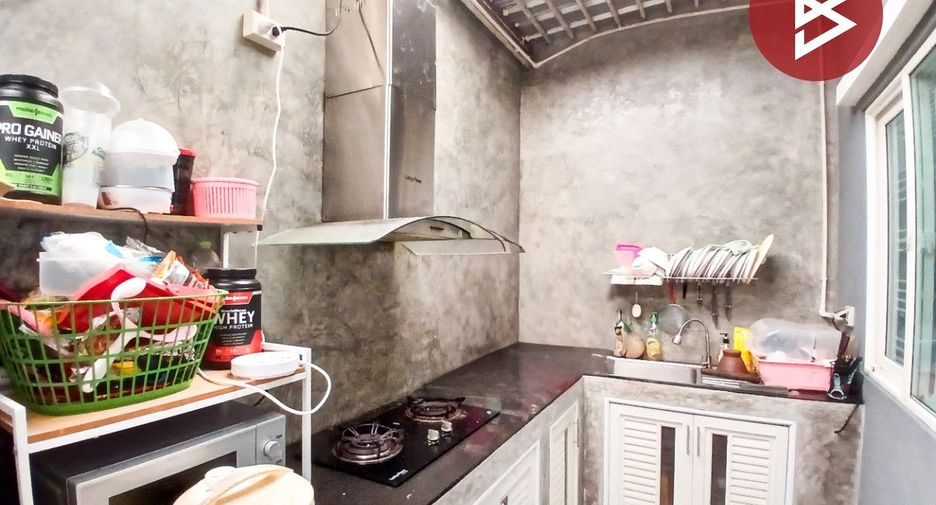 For sale 3 ベッドルーム townhouse in Bang Phli, Samut Prakan
