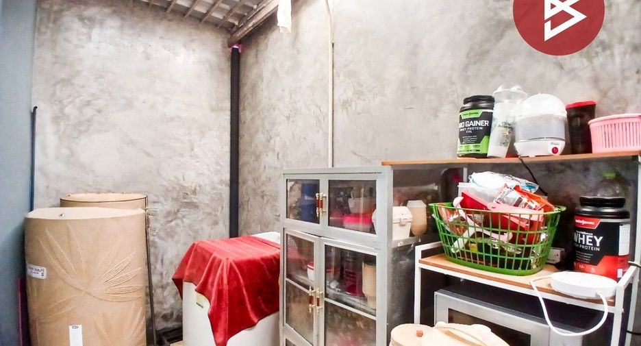 For sale 3 ベッドルーム townhouse in Bang Phli, Samut Prakan