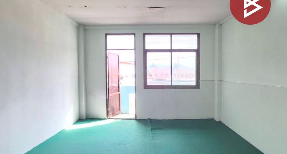 À vendre 2 chambres local commercial à At Samat, Roi Et