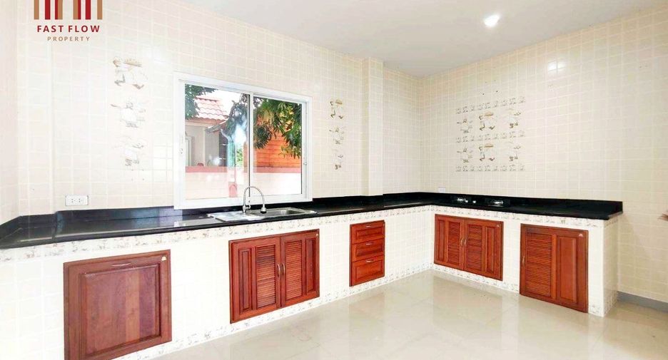 For sale 3 bedrooms house in Sai Mai, Bangkok